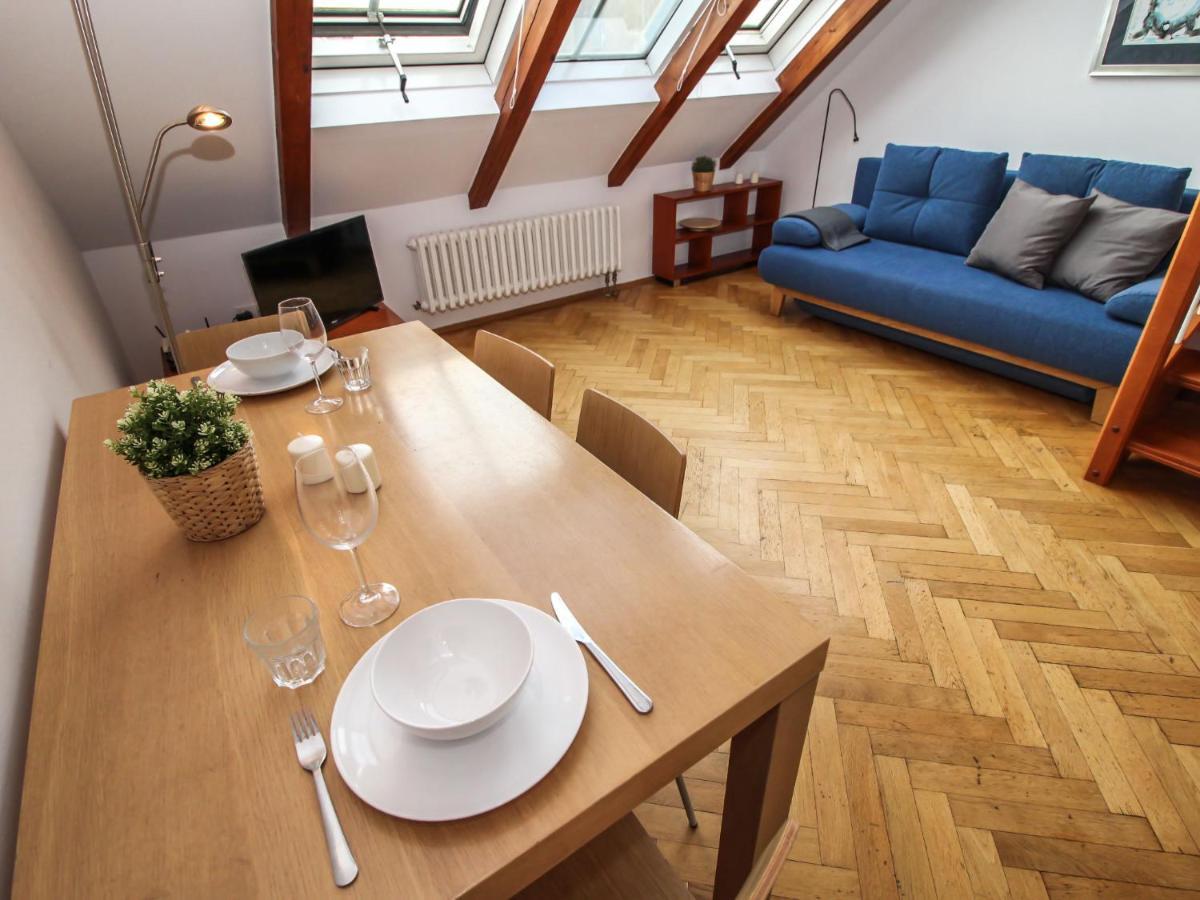O21 By Interhome Apartamento Praga